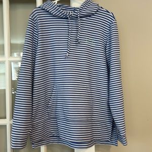 Vineyard vines hooded pullover in cotton and polyester